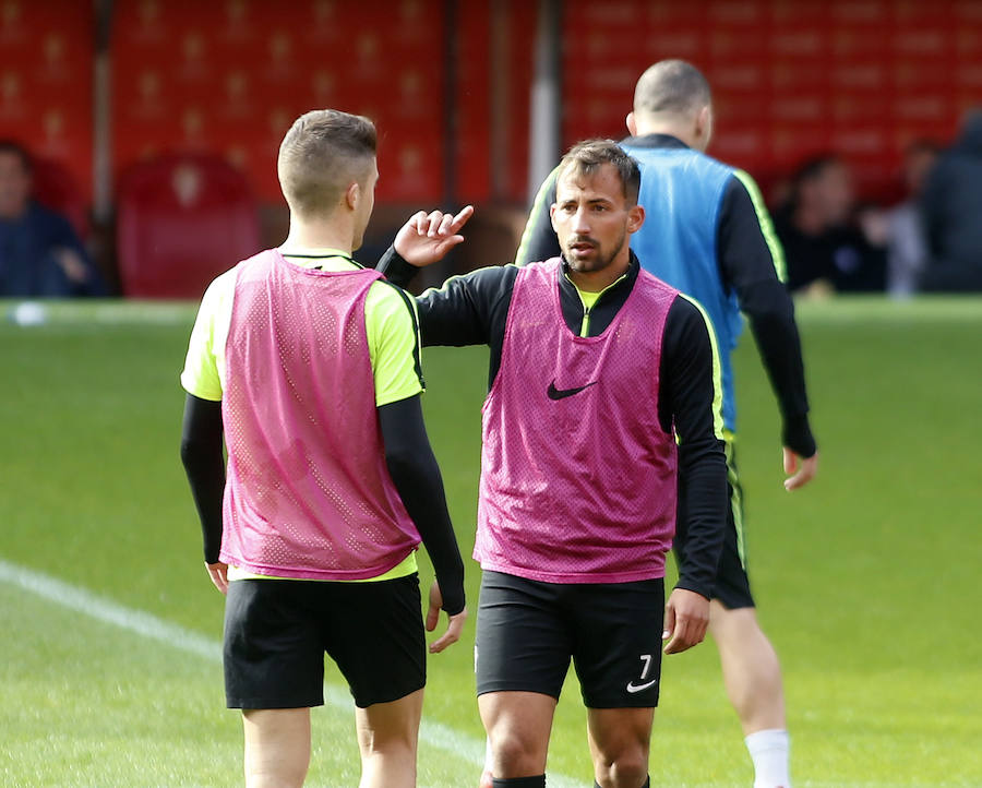 Los aficionados han podido asistir al entreno de los rojiblancos preparatorio del partido del domingo en Córdoba (16 horas)