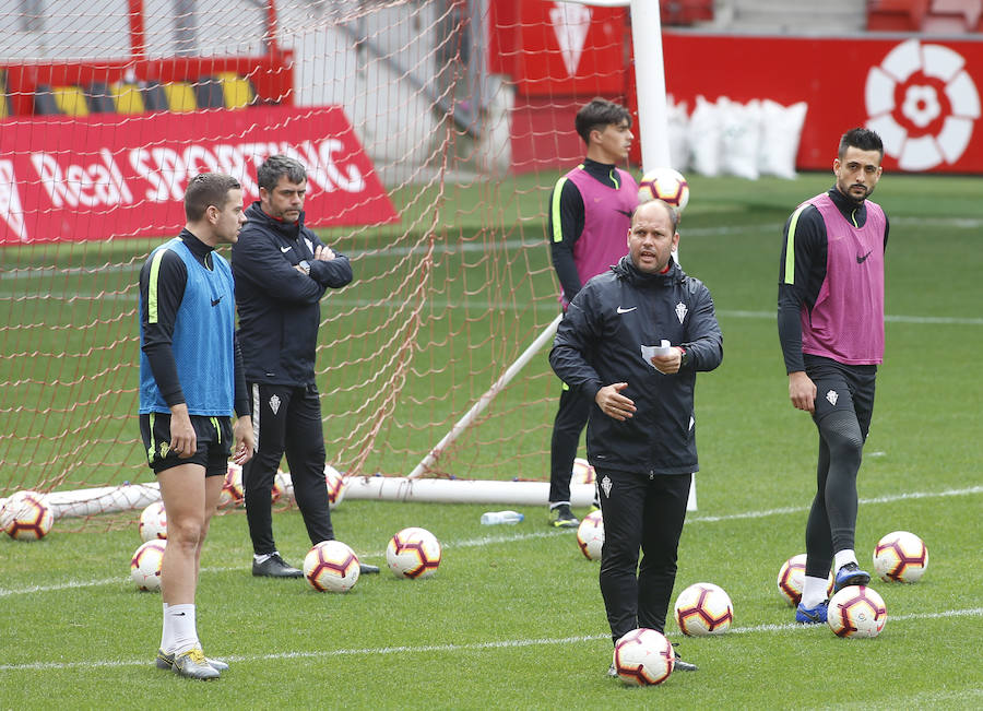 Los aficionados han podido asistir al entreno de los rojiblancos preparatorio del partido del domingo en Córdoba (16 horas)