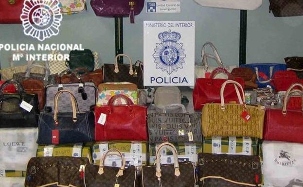 Falsificaciones de bolsos de marca.