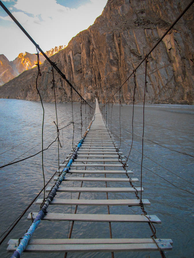 Puente de Hussaini (Pakistán)