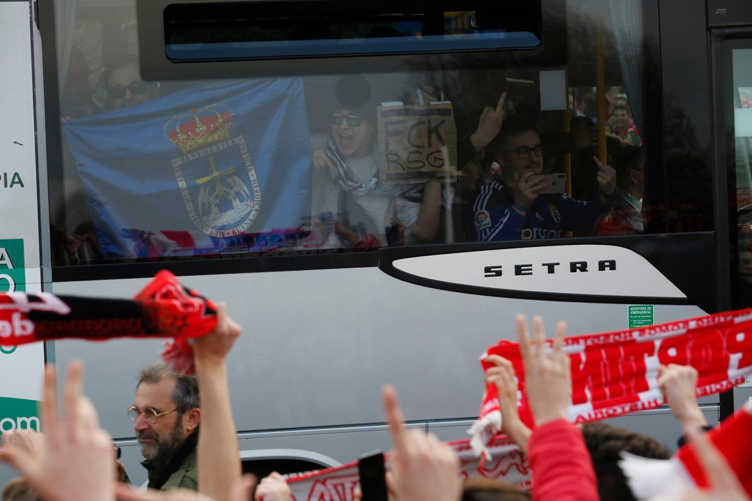 Los sportinguistas, animados antes del partido más esperado.