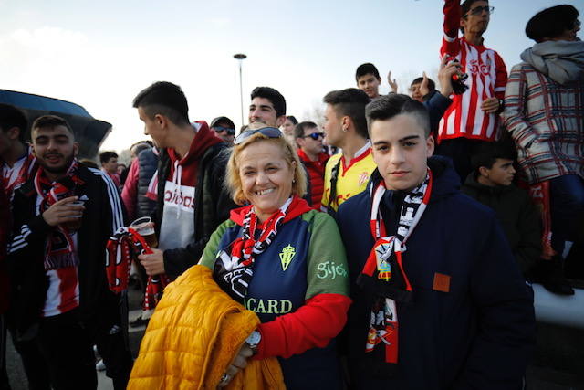 Los sportinguistas, animados antes del partido más esperado.