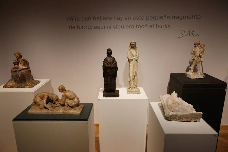 El Museo Casa Natal de Jovellanos en Gijón acoge la muestra de los dibujos, escayolas y otros materiales que el escultor asturiano Sebastián Miranda conservaba en su taller cuando falleció y que han sido donados por la familia del artista. La exposición podrá visitarse hasta el 22 de septiembre.