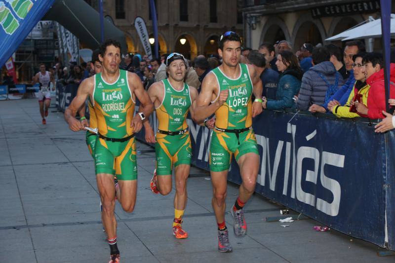 El equipo femenino del Diablillos de Rivas Mar de Pulpí, y el masculino del Ascentium ArabaTri, consiguieron la victoria y el título de la prueba que se disputó en Avilés.