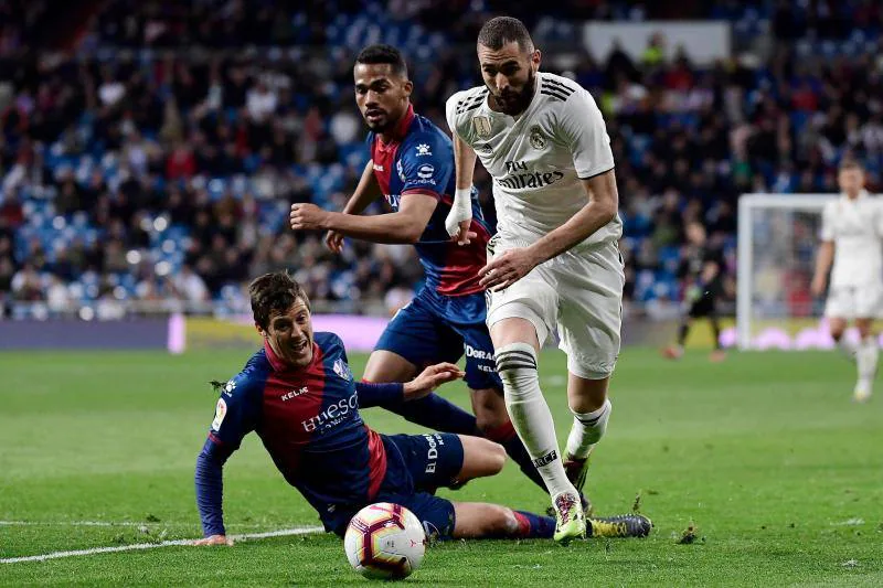 Fotos: Las mejores imágenes del Real Madrid-Huesca