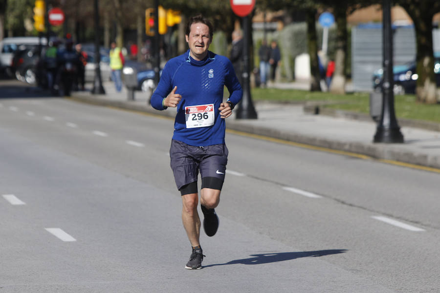 Fotos: ¿Estuviste en la I Carrera de Empresas de Asturias? ¡Búscate!