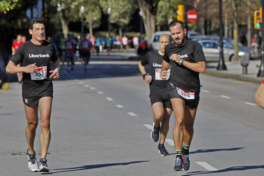 Fotos: ¿Estuviste en la I Carrera de Empresas de Asturias? ¡Búscate!