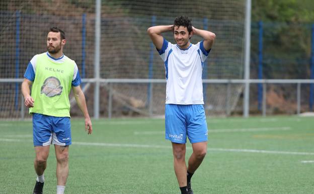 David Pérez y Carlos Núñez regresarán al once del Avilés en el Hermanos Antuña