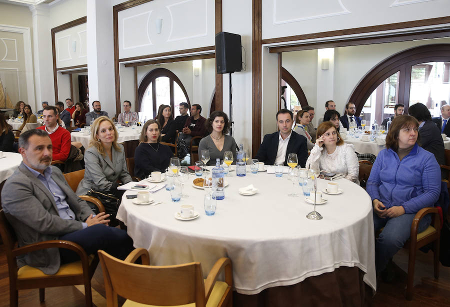 Consiste del XX concurso que EL COMERCIO lleva a cabo para escoger la iniciativa más atractiva, funcional e útil de la región. El sorteo cuenta con seis categorías: Empresarial / institucional, Servicio e iniciativa social, Ocio, Comercio Online, APPS y Blogs