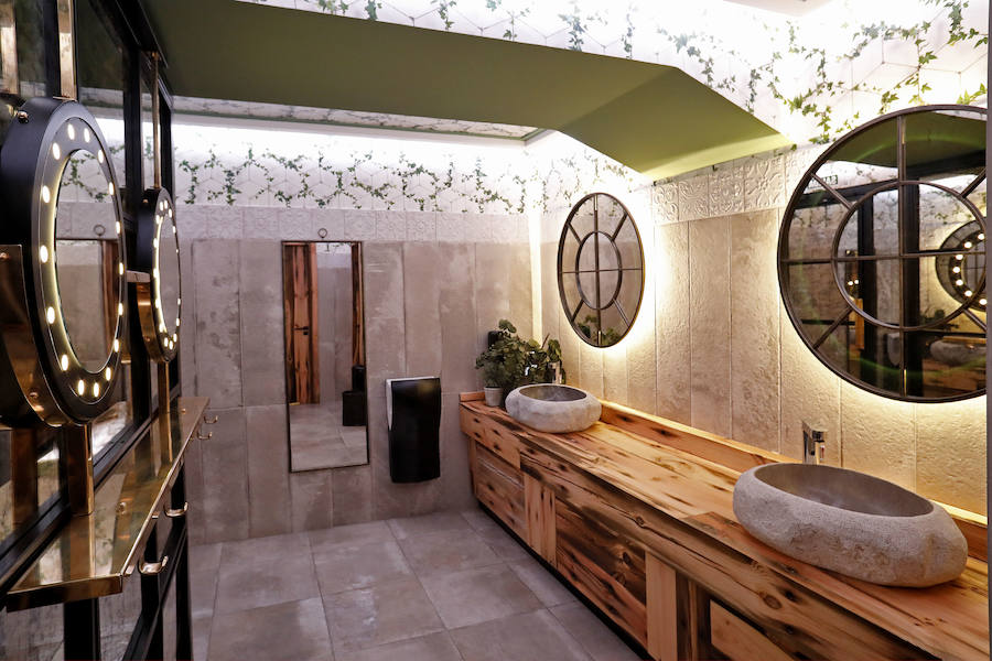 Abre al público esta semana un nuevo espacio gastronómico en el barrio gijonés que evoca los bosques asturianos.