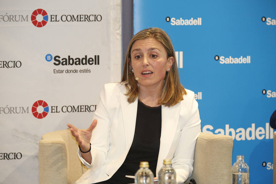 El Hotel Abba Playa de Gijón acogió el evento en el que cuatro expertos analizarone el futuro del área metropolitana de Asturias. La mesa redonda fue moderada por el director del periódico, Marcelino Gutiérrez. El profesor Fermín Rodríguez, el ingeniero Jorge Rodríguez y las economistas Eva Rodríguez y María Calvo fueron los especialistas que participaron en la jornada. 