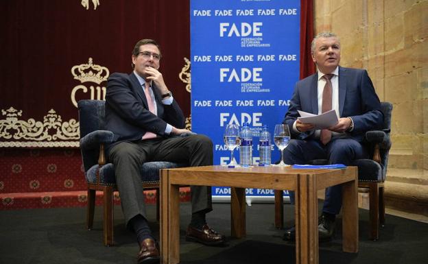 El presidente de la CEOE, Antonio Garamendi y Belarmino Feito, presidente de FADE