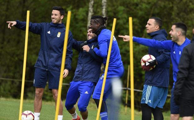 Javi Muñoz, Joselu, Ibra, Alfonso Herrero y Diegui Johannesson, durante un entrenamiento de la última semana. 