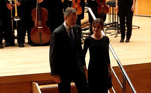 Los Reyes presiden el XXVII concierto Premios Princesa de Asturias.