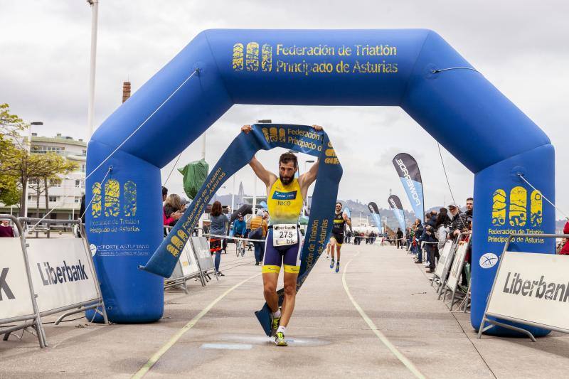La competición organizada por el Academia Civil-CNSO en las inmediaciones de la playa de Poniente fue, de nuevo, uno de los grandes referentes deportivos de la ciudad de la mañana de Viernes Santo.