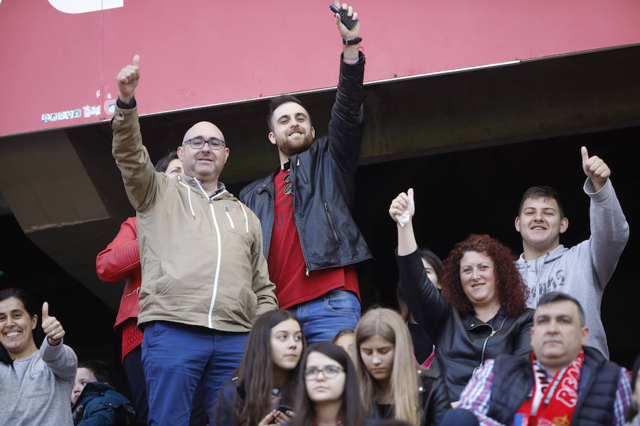 Fotos: ¿Estuviste en el derbi femenino en El Molinón? ¡Búscate!