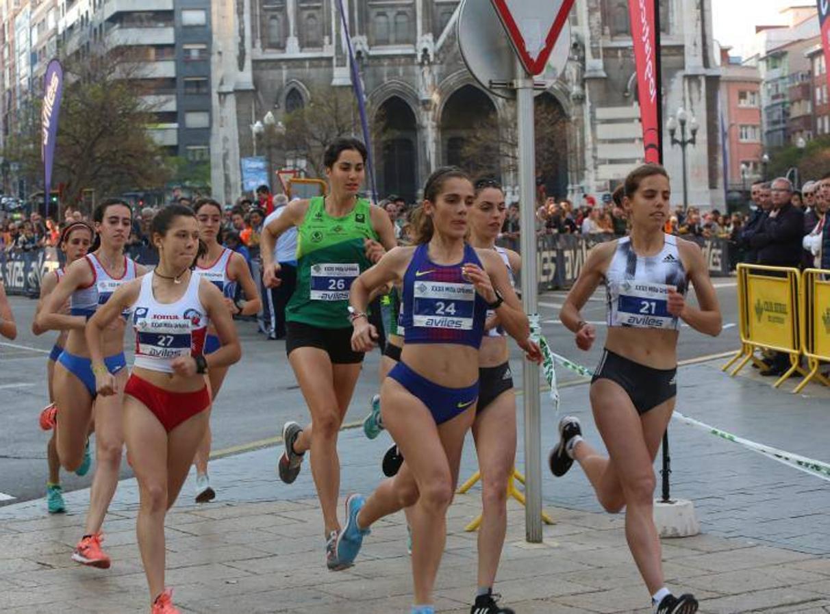 Nassin Hassaous y Marta Pérez resultaron vencedores de la trigésimo segunda edición de la Milla Urbana de Avilés, que una vez más volvió a llenar el centro de la ciudad para disfrutar del mejor mediofondo del país