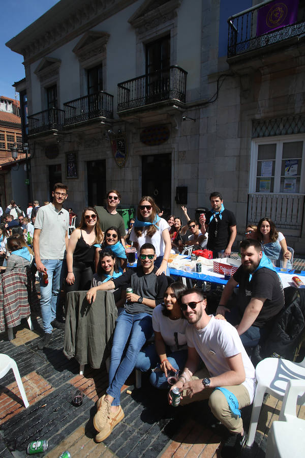 La edición de 2019 de la Comida en la calle de Avilés vuelve a repetir el éxito de la edición precedente