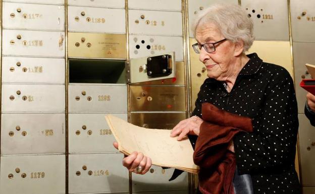 La poeta uruguaya Ida Vitale durante el acto en la Caja de las Letras del Instituto Cervantes.