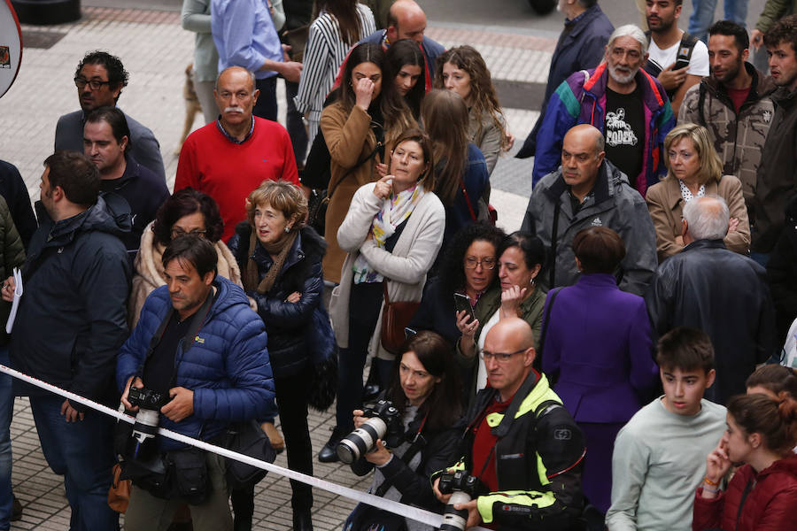 Uno de los implicados llegó a amenazar a una mujer con un hacha. Los detenidos vivían e una vivienda ocupada en Numa Guilhou.