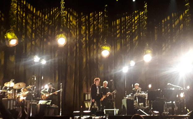 Bob Dylan, en su concierto en Gijón.