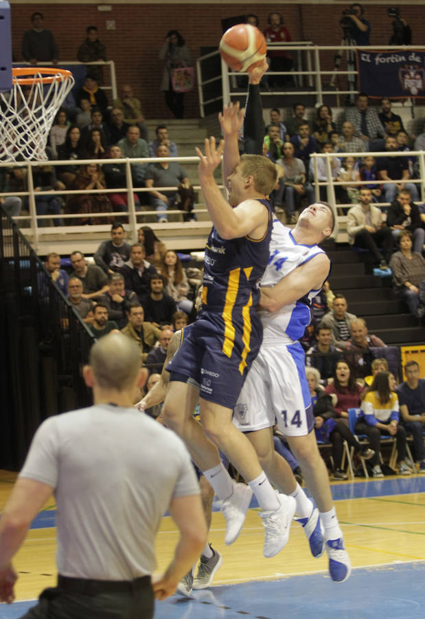 Fotos: Liberbank Oviedo - El Prat, en imágenes