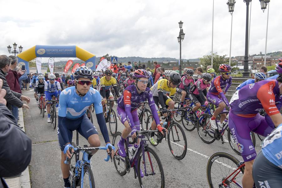 El colombiano Carlos Julián Quintero se ha impuesto en la primera etapa de la Vuelta a Asturias 2019, que ha recorrido 179 kilómetros entre Oviedo y Pola de Lena.