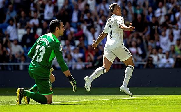 Mariano celebra el primer gol anotado ante el Villarreal.
