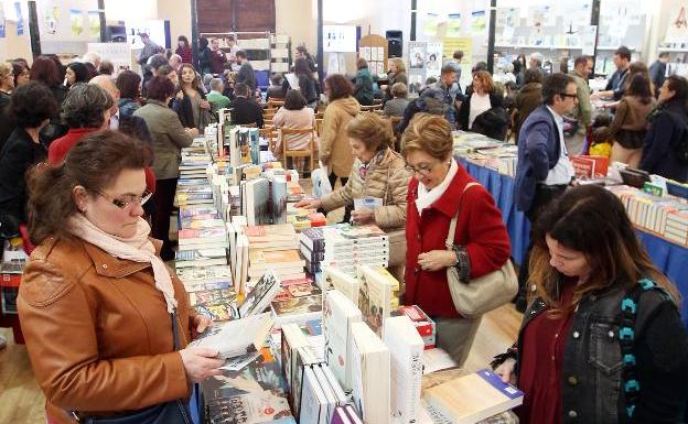 La feria del libro, en la pasada edición, en Trascorrales. 