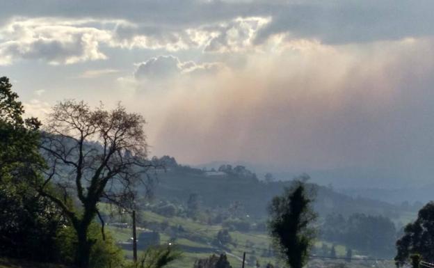 Las imágenes del incendio en la Sierra de Sollera