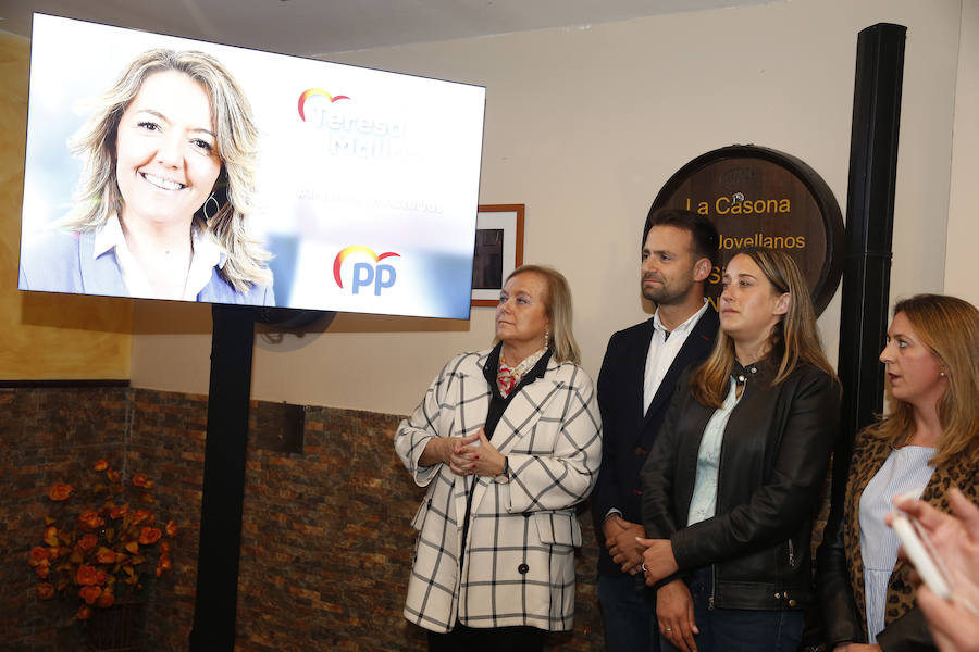 La candidata del PP a la Presidencia, Teresa Mallada, estuvo acompaña de la presidenta del partido en la región, Mercedes Fernández y del candidato a la alcaldía de Gijón, Alberto López-Asenjo.