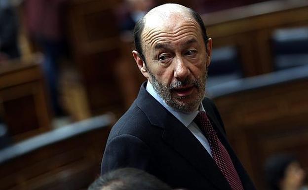 Alfredo Pérez Rubalcaba durante un debate en el Congreso.