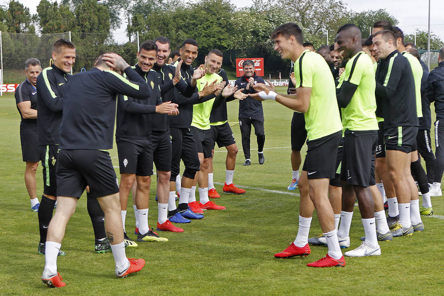 Los rojiblancos se preparan en Mareo para el partido de mañana sábado contra el Lugo en El Molinón