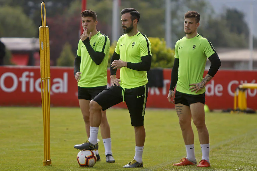 Los rojiblancos se preparan en Mareo para el partido de mañana sábado contra el Lugo en El Molinón