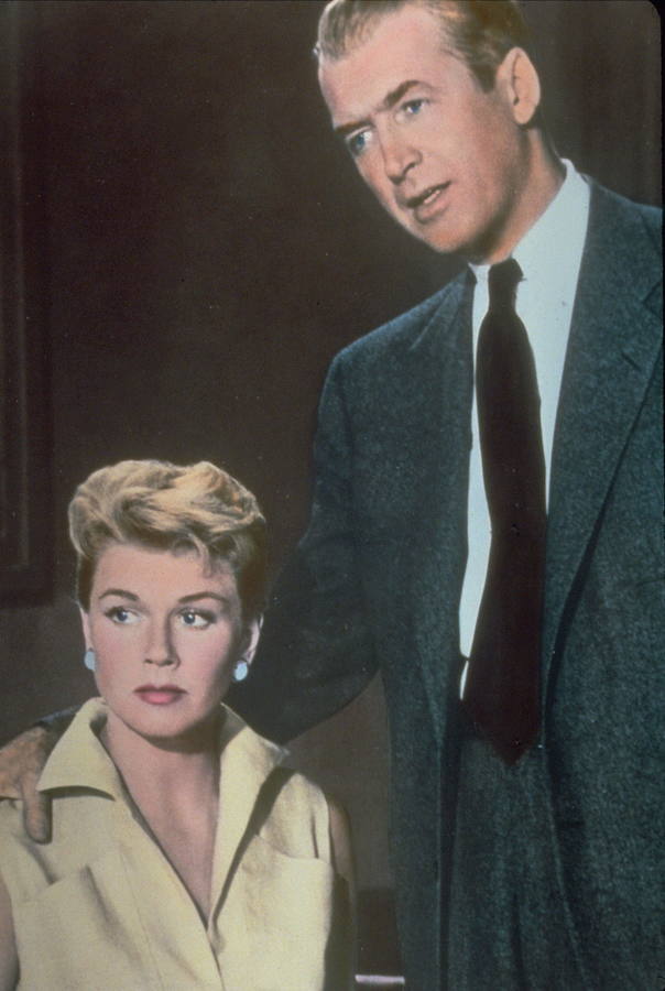 La leyenda de Hollywood y reconocida por la canción «Qué será, será», fallece a sus 97 años. 