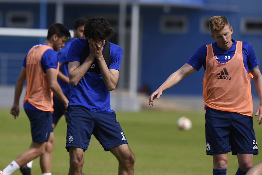 El Real Oviedo se prepara en El Requexón para recibir el próximo domingo al Numancia.