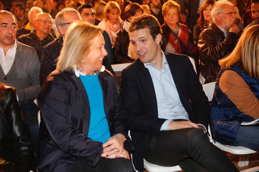 El presidente del PP ha participado en un acto en el llagar Castañón, junto a la candidata a la presidencia del Principado, Teresa Mallada, y el candidato a la Alcaldía de Villaviciosa, Andrés Buznego