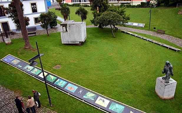 Jardines del Museo Antón de Escultura. 