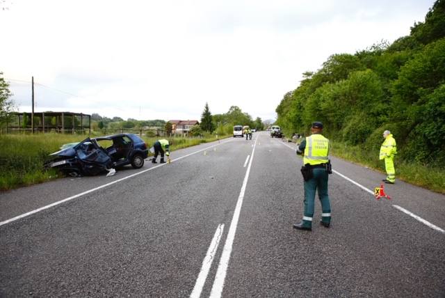 Un accidente en El Remedio pasadas las siete de este sábado por la tarde se ha saldado con una persona fallecida y dos heridos.