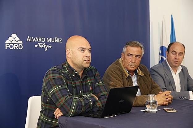 Martínez Salvador, Álvaro Muñiz y David Argüelles. :: D. ARIENZA