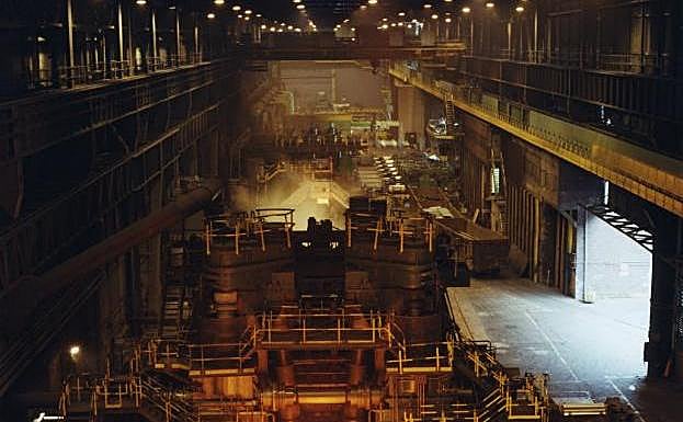 El tren semicontinuo del TBC, en la factoría de Avilés. 