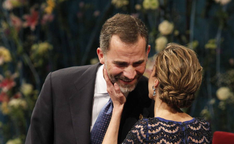 Felipe VI y Doña Letizia celebran su quince aniversario desde que se dieran el 'sí quiero' en La Almudena.