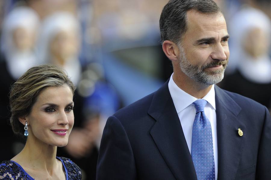 Felipe VI y Doña Letizia celebran su quince aniversario desde que se dieran el 'sí quiero' en La Almudena.