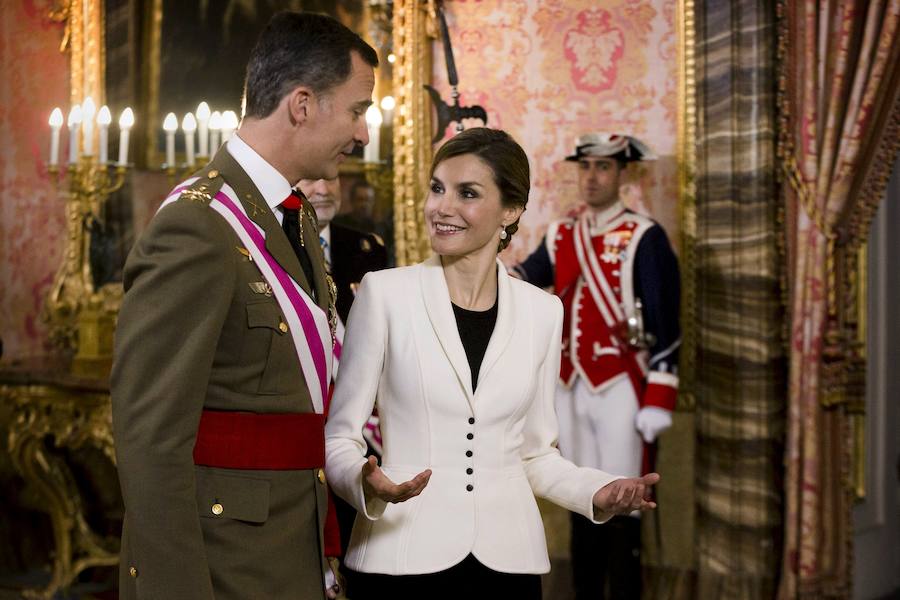 Felipe VI y Doña Letizia celebran su quince aniversario desde que se dieran el 'sí quiero' en La Almudena.