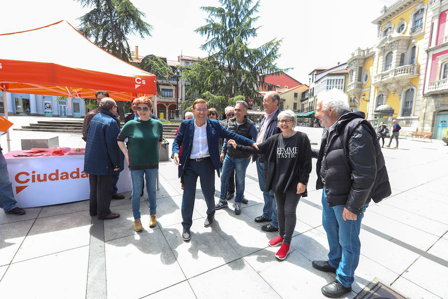 Ciudadanos en el acto con el que cerró campaña.