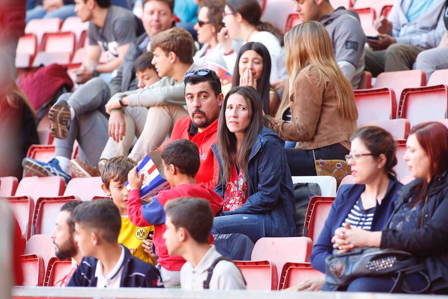 Fotos: ¿Estuviste en el Sporting - Albacete? ¡Búscate!