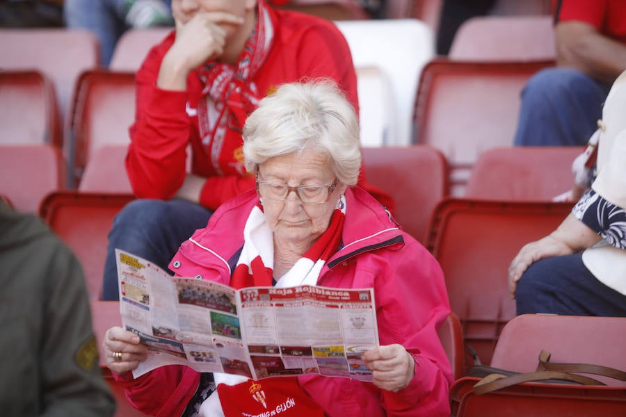 Fotos: ¿Estuviste en el Sporting - Albacete? ¡Búscate!