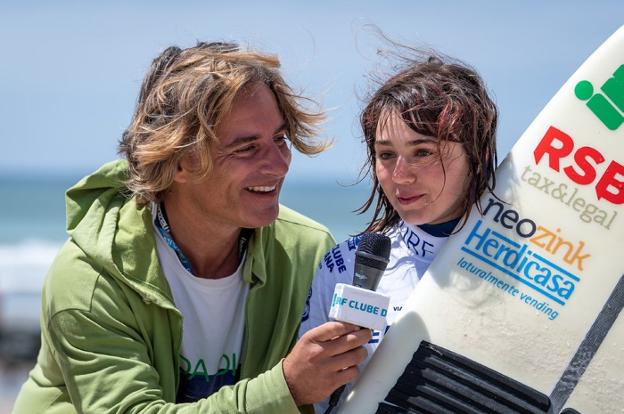 Carmen López es entrevistada tras lograr la plata europea.