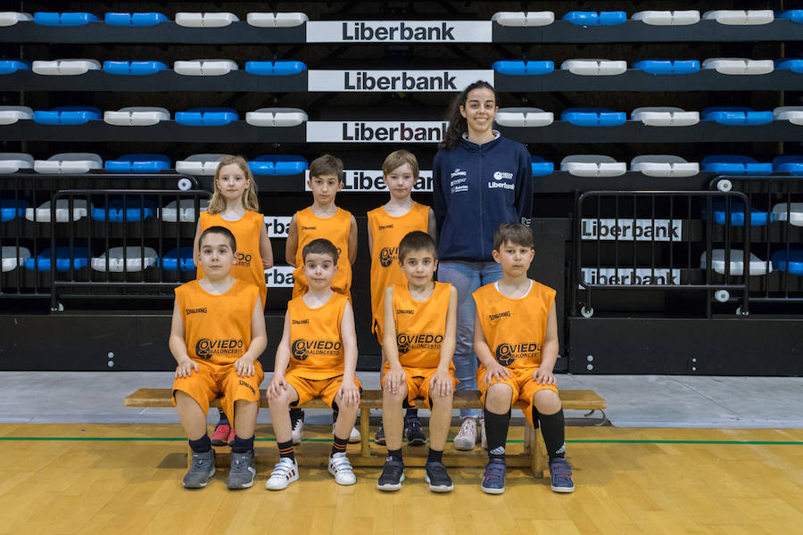 Colegio Corredoria Fozaneldi Benjamín masculino. Entrenadora: Sara Ramos. Jugadores: Miguel, Mateo, Iván, Iyan, Gael, Mateo, Telva, Dylan, Andrés, Diego, Hugo y José Antonio.