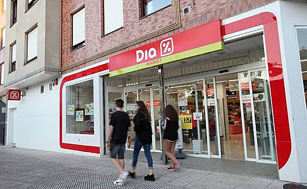 Supermercado Dia en Oviedo.